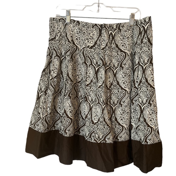 SOLD!!!
Apt. 9 MIDI Skirt Size 12 - Picture 2 of 7